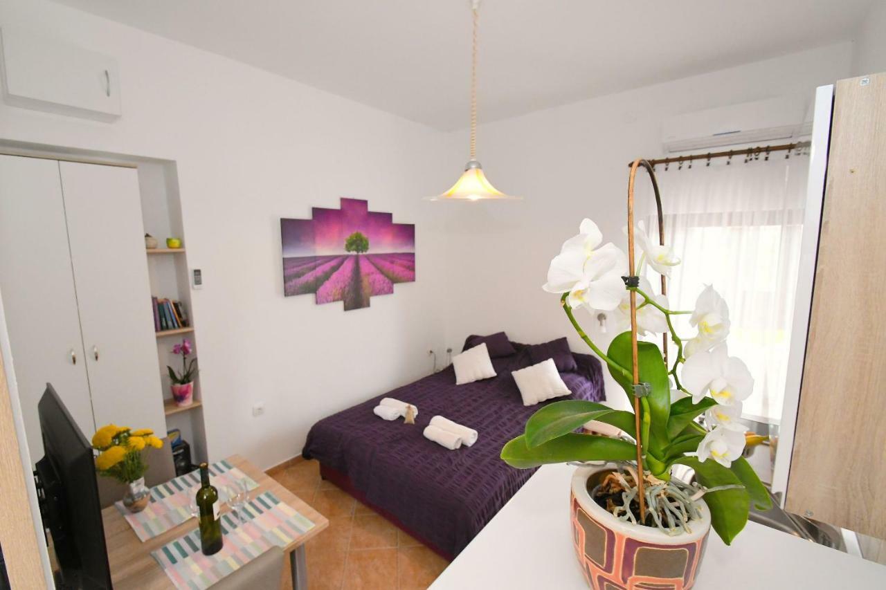 Studio Apartman Kris Marinici  ภายนอก รูปภาพ